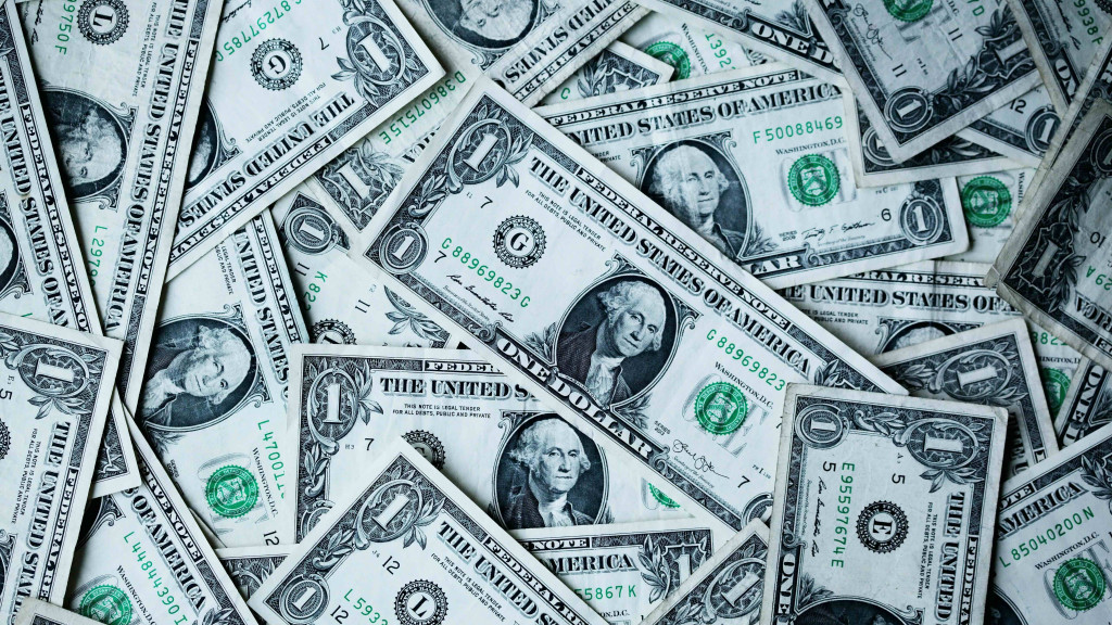 Dólar cai 1,8% em julho e acumula queda de 7,6% no ano