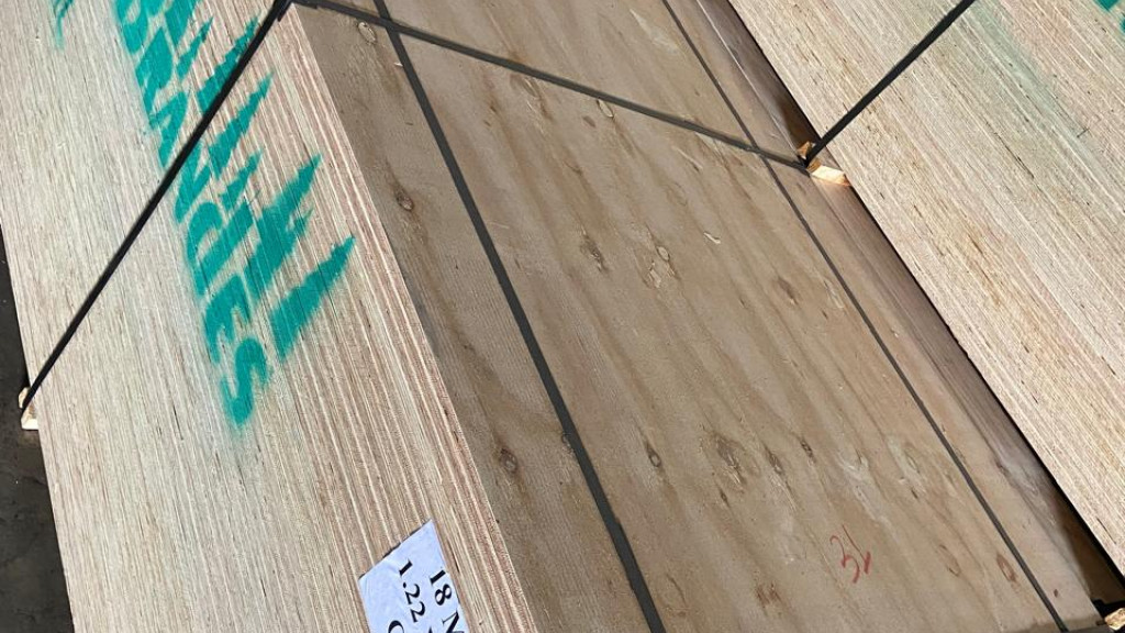 COMPENSADO DE PINUS WBP GLUE C+/C