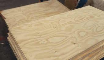 STOCK - Pine Plywood B/C